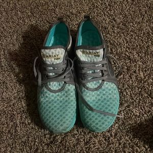 Ariat Fuse tennis shoes